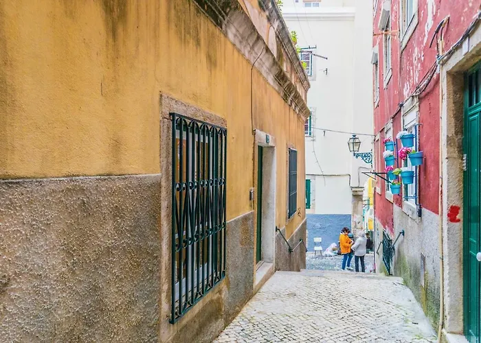 Brand New And Cozy Alfama Experience